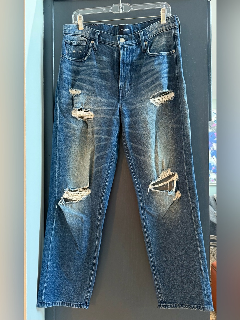 Lucky Brand Distressed Blue  Jeans